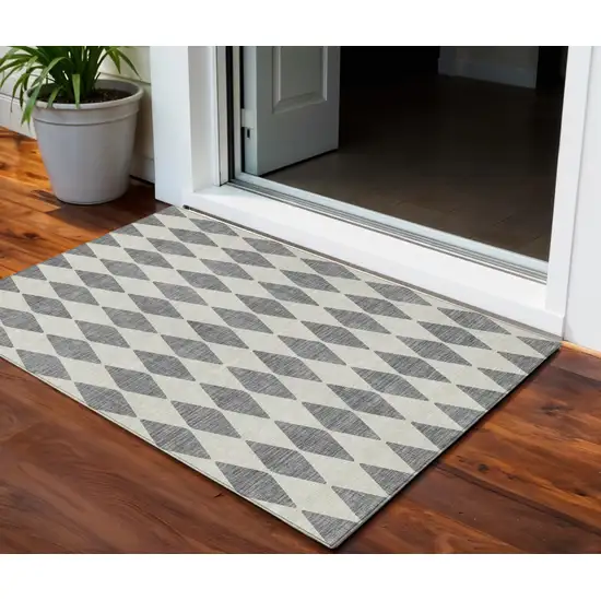 Gray Geometric Washable Indoor Outdoor Area Rug Photo 1