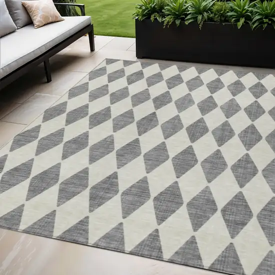 Gray Geometric Washable Indoor Outdoor Area Rug Photo 1