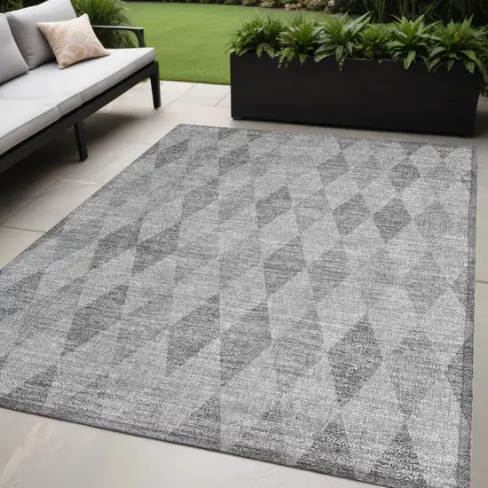 Gray Geometric Washable Non Skid Indoor Outdoor Area Rug Photo 1