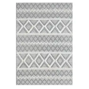 Photo of Gray Ivory Diamonds Boho Chic Area Rug