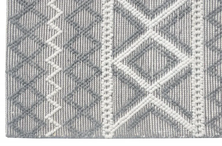 Gray Ivory Diamonds Boho Chic Area Rug Photo 2