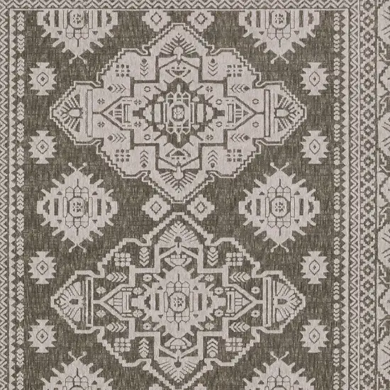 Gray Medallion Area Rug Photo 8