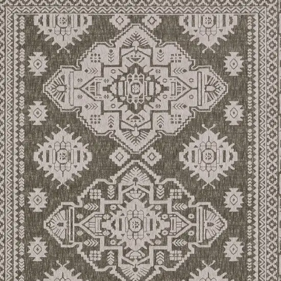 Gray Medallion Area Rug Photo 8