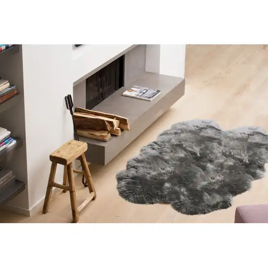 Gray Quattro Sheepskin Wool Area Rug Photo 1