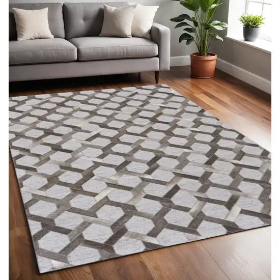 Gray Geometric Hand Woven Area Rug Photo 1