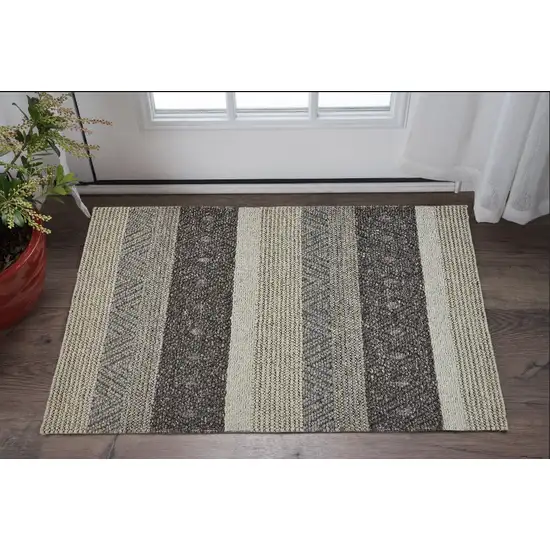 Gray Wool Floral Hand Woven Area Rug Photo 1