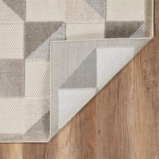 Gray Triangle Indoor Outdoor Area Rug Photo 4