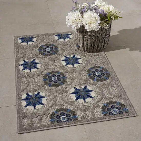 Gray and Blue Indoor Outdoor Area Rug Photo 8