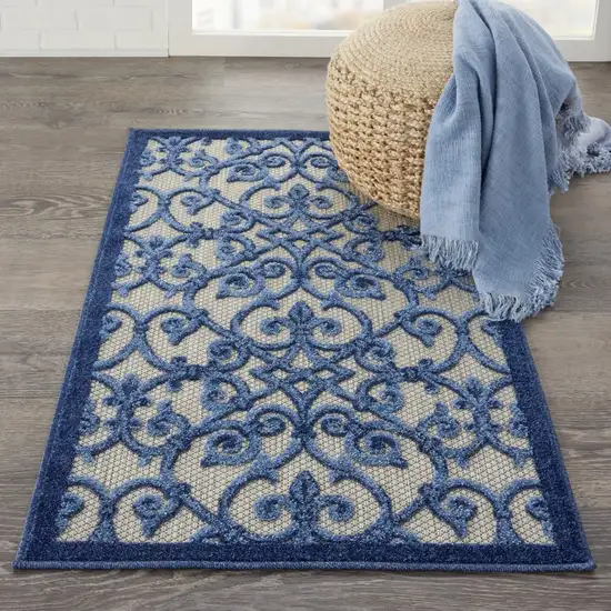 Gray and Blue Indoor Outdoor Area Rug Photo 5