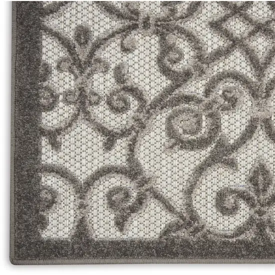 Gray Floral Indoor Outdoor Area Rug Photo 6