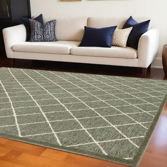 Gray And Ivory Diamond Indoor Area Rug Photo 1