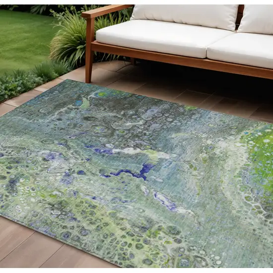 Green Abstract Washable Non Skid Indoor Outdoor Area Rug Photo 1