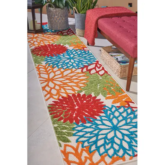 Green And Ivory Floral Indoor Outdoor Area Rug Photo 3