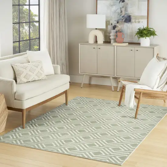 Green Geometric Area Rug Photo 9