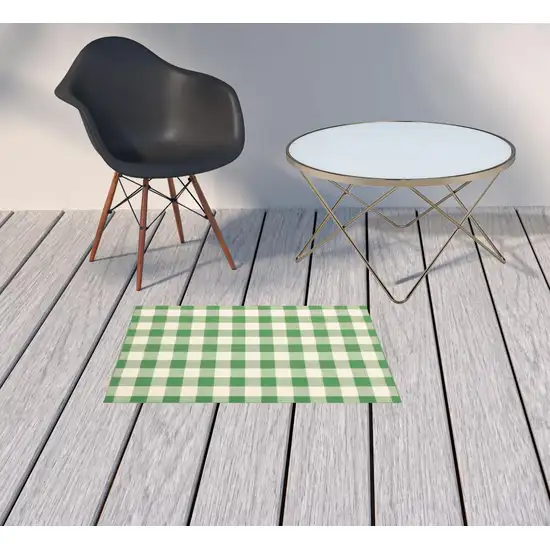 Green Geometric Stain Resistant Indoor Outdoor Area Rug Photo 2