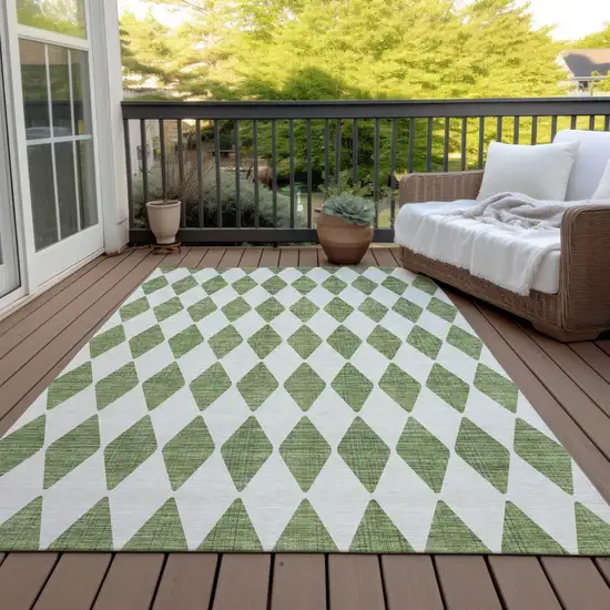 Green Geometric Washable Indoor Outdoor Area Rug Photo 6