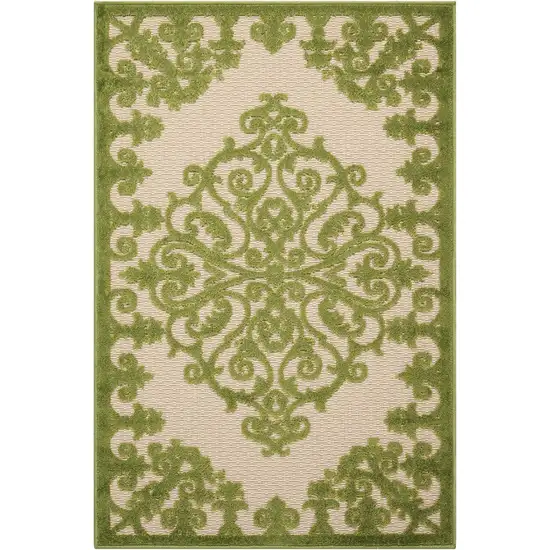 Green Medallion Indoor Outdoor Area Rug Photo 1