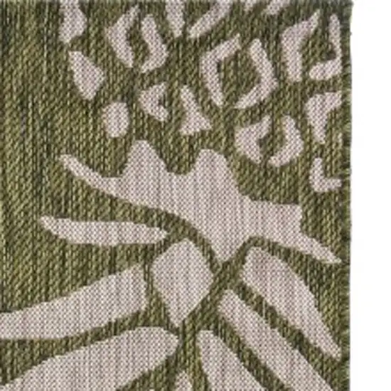 Green Floral Indoor Outdoor Area Rug Photo 3