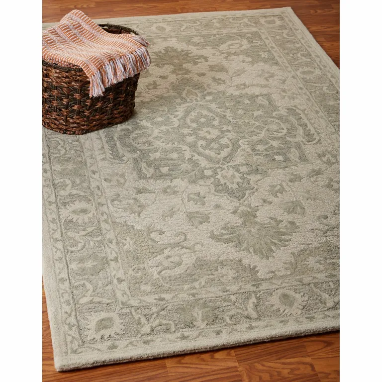 Green and Cream Medallion Area Rug Photo 1