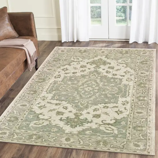 Green and Cream Medallion Area Rug Photo 7