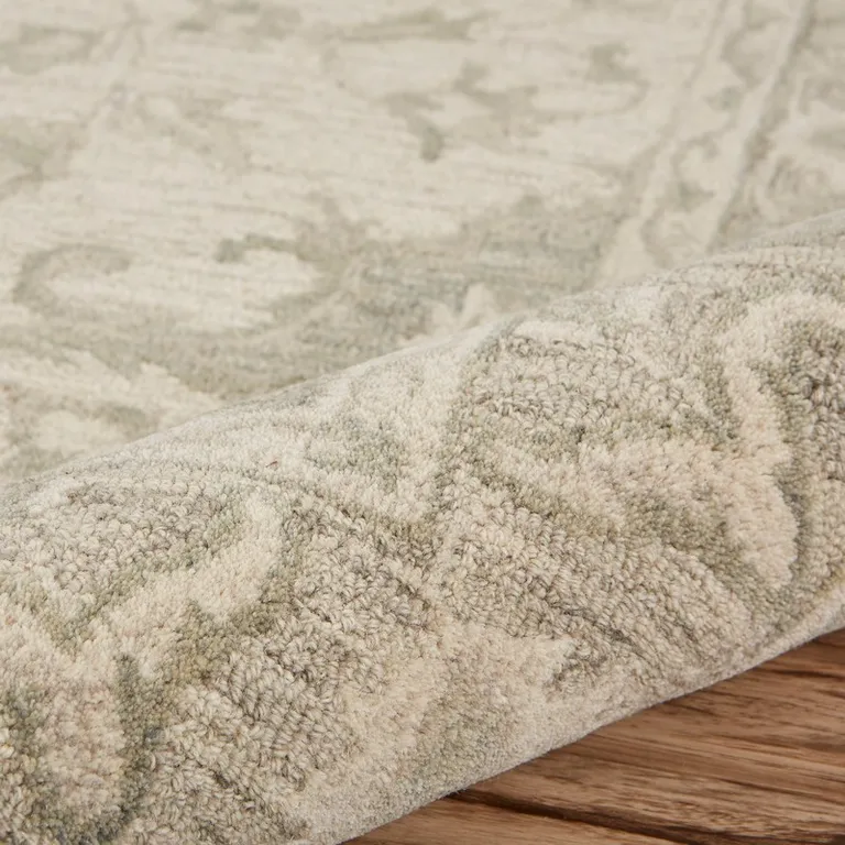 Green and Cream Medallion Area Rug Photo 4