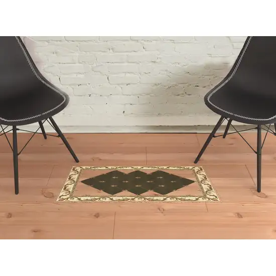 Green and Ivory Trellis Area Rug Photo 2