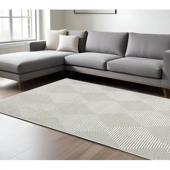 Gray and White Geometric Power Loom Area Rug Photo 1