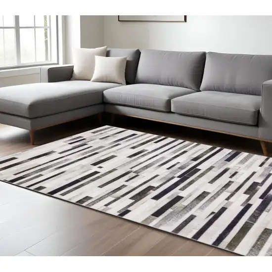 Gray Geometric Power Loom Area Rug Photo 1