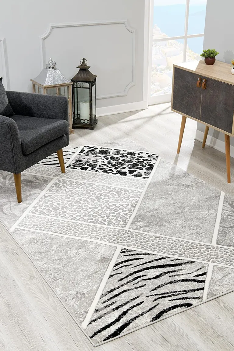 Grey Geometric Power Loom Stain Resistant Area Rug Photo 5