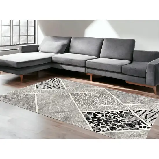 Grey Geometric Power Loom Stain Resistant Area Rug Photo 1