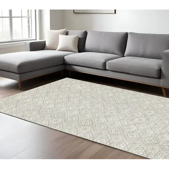 Gray Geometric Power Loom Area Rug Photo 1