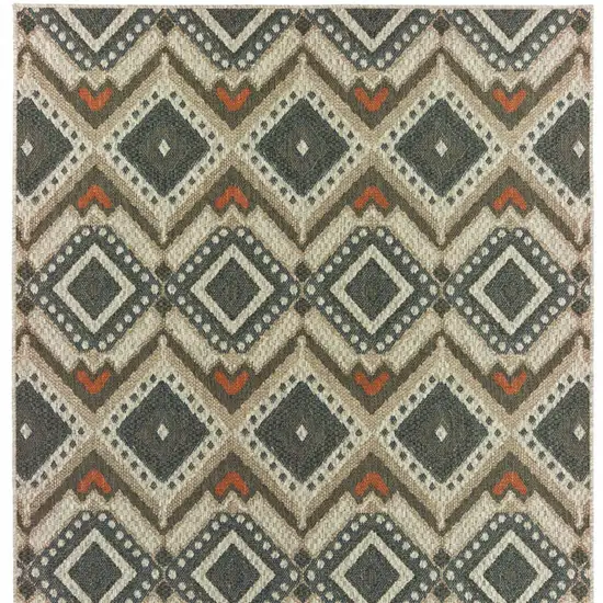 Gray Geometric Stain Resistant Indoor Outdoor Area Rug Photo 4