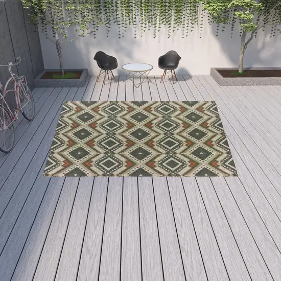 Grey Geometric Stain Resistant Indoor Outdoor Area Rug Photo 2