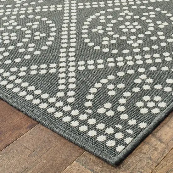 Grey Geometric Stain Resistant Indoor Outdoor Area Rug Photo 3