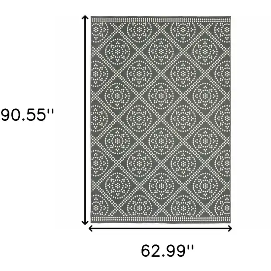 Grey Geometric Stain Resistant Indoor Outdoor Area Rug Photo 5