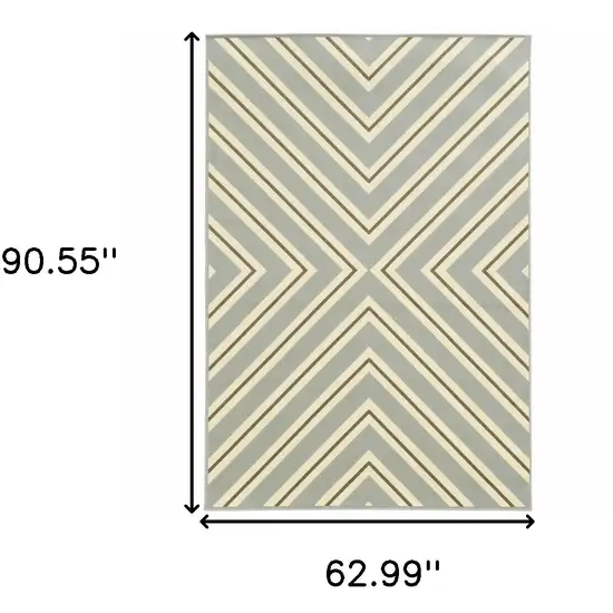 Grey Geometric Stain Resistant Indoor Outdoor Area Rug Photo 5