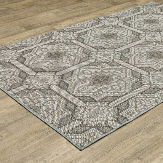 Grey Geometric Stain Resistant Indoor Outdoor Area Rug Photo 6