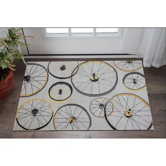 2'X4' Grey Hand Hooked Wheels Indoor Accent Rug Photo 1