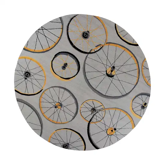 Grey Hand Hooked Wheels Round Indoor Area Rug Photo 1