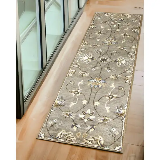 7' Grey Hand Tufted Wool Traditional Floral Indoor Area Rug Photo 1