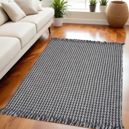 Grey Hand Woven Houndstooth Indoor Area Rug Photo 1