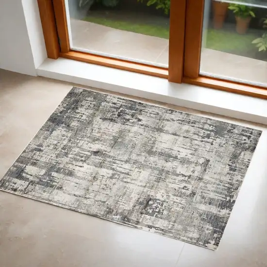 Gray Area Rug Photo 1