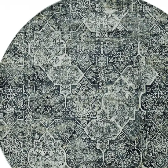 8' Gray Quatrefoil Area Rug Photo 5