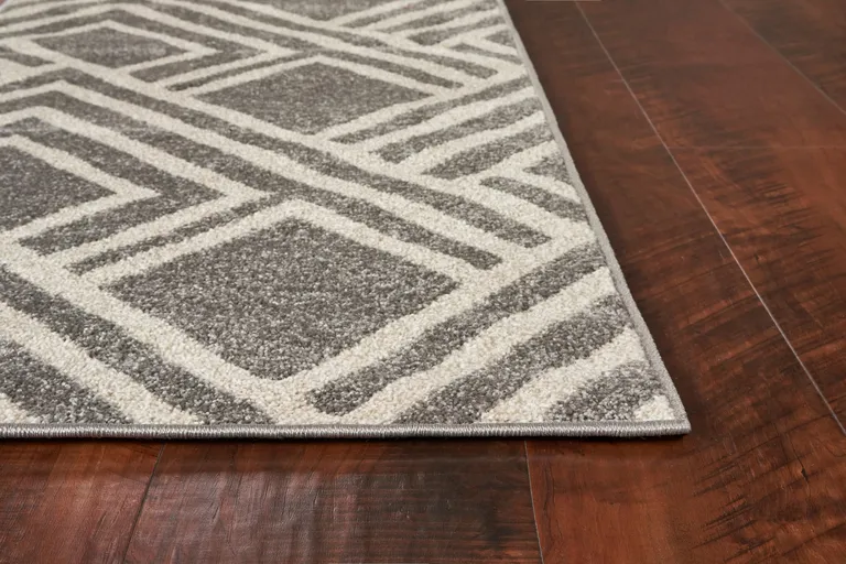 Grey Machine Woven UV Treated Geometric Indoor Outdoor Accent Rug Photo 4