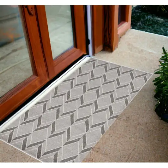 2'X4' Grey Machine Woven Uv Treated Herringbone Illusion Indoor Outdoor Accent Rug Photo 1