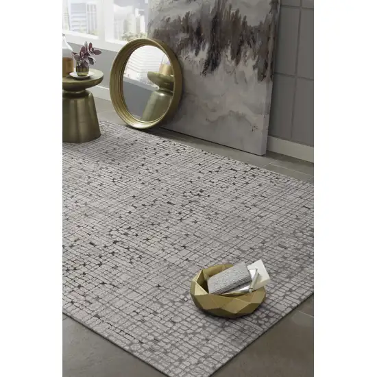 Grey Mosaic Area Rug Photo 4