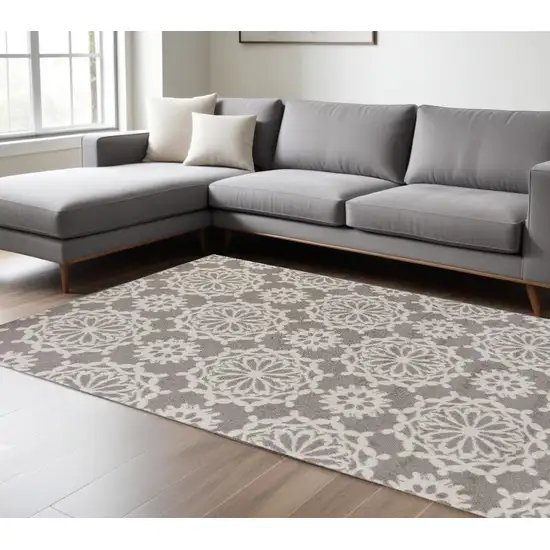 Grey Or Ivory Floral Circular Patterns Indoor Area Rug Photo 1