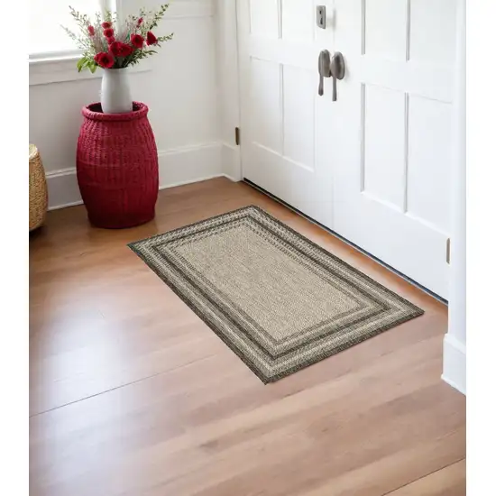 Grey Polypropylene Area Rug Photo 1