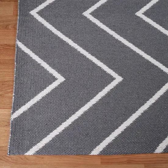 Grey Waves Stain Resistant Indoor Outdoor Area Rug Photo 3