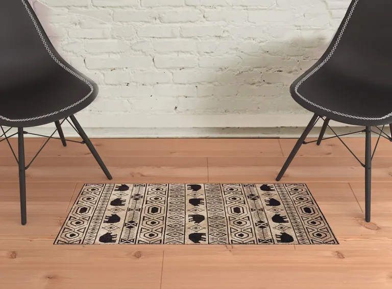 Ivory And Black Southwestern Power Loom Stain Resistant Area Rug Photo 2